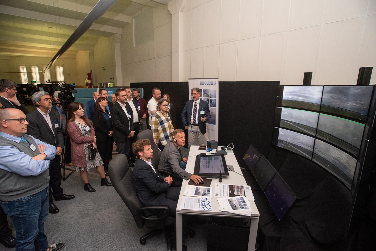 Successful SESAR PJ05 multi-remote passive shadow validation and open day at HungaroControl